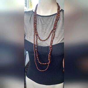 Set of two strands necklace